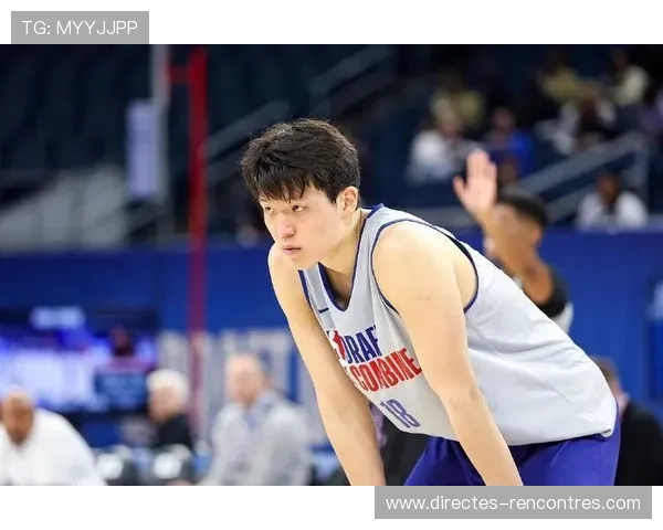 杨瀚森通过高效突破拉开内线空间，提升球队进攻多样性