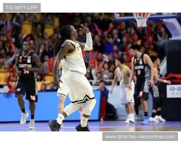 24秒违例规则解析：进攻方超时未出手如何判罚？